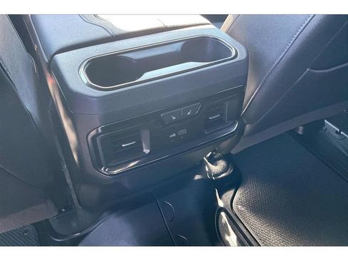 Used 2022 GMC Sierra 1500 AT4 AWD/4WD image 11