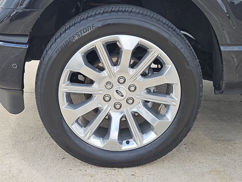 Used 2023 Ford F150 Limited image 12