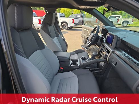 Certified 2025 Toyota Tacoma TRD Sport AWD/4WD image 13