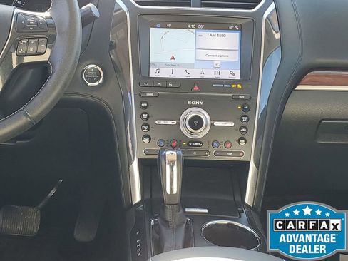 Used 2019 Ford Explorer Platinum image 29