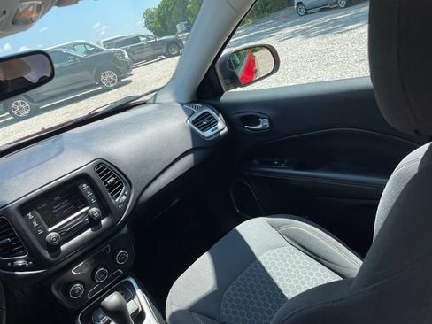 Used 2018 Jeep Compass Sport AWD/4WD image 23