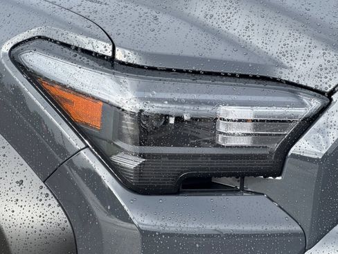 New 2026 Toyota 4Runner TRD Off-Road Premium AWD/4WD image 32