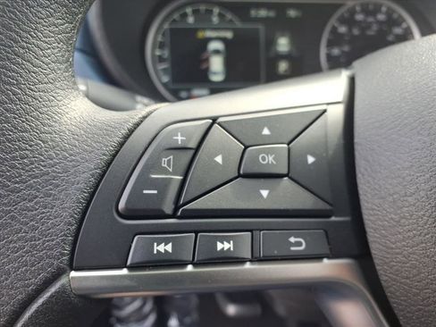 New 2025 Nissan Versa SV w/ Trunk Package image 21