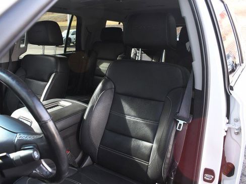 Used 2016 GMC Yukon Denali w/ Open Road Package image 17