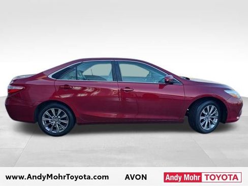Used 2017 Toyota Camry XLE image 7