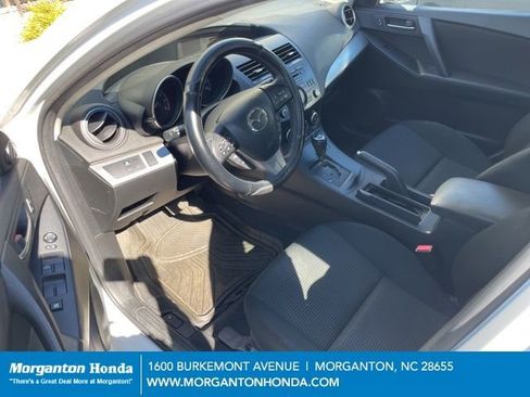 Used 2013 MAZDA MAZDA3 i Touring image 12