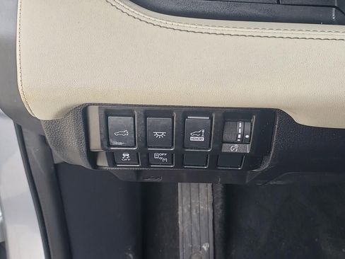 Used 2022 Subaru Ascent Limited w/ Popular Package #4 AWD/4WD image 33