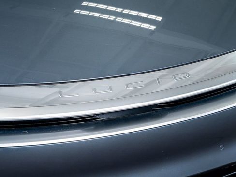 Used 2024 Lucid Air Pure RWD image 6