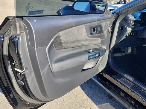 Used 2025 Ford Mustang Coupe image 8
