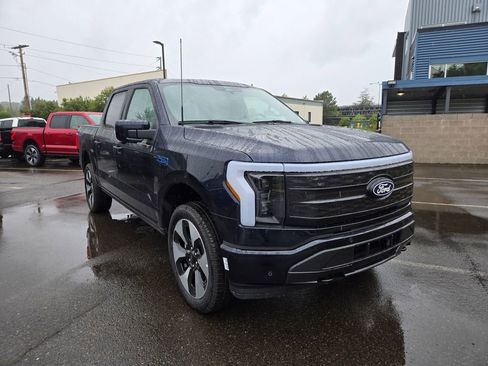 New 2025 Ford F150 Lightning Platinum image 3