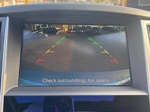 Used 2017 INFINITI Q50 Signature Edition w/ All Weather Package (L93) image 16