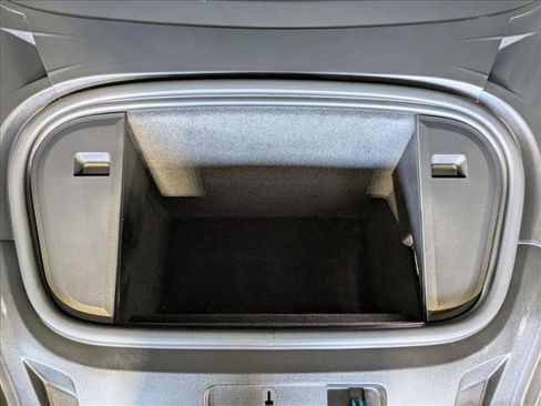 Used 2020 Porsche Taycan 4S image 25