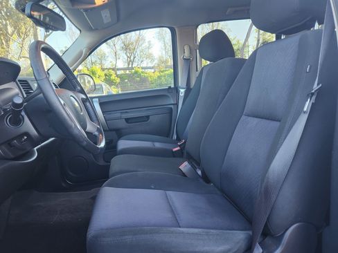 Used 2013 Chevrolet Silverado 1500 LT image 16