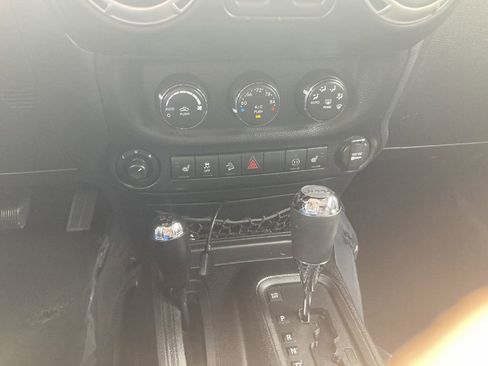 Used 2011 Jeep Wrangler Sahara w/ Trailer Tow Group image 15