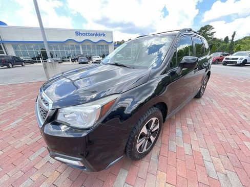 Used 2017 Subaru Forester 2.5i Premium w/ All-Weather Package AWD/4WD image 28
