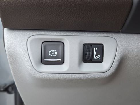 Used 2023 GMC Acadia SLT w/ Preferred Package FWD image 22
