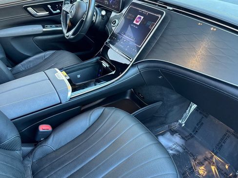 Certified 2023 Mercedes-Benz EQS 450+ SUV image 33