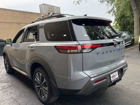 New 2026 Nissan Pathfinder Platinum AWD/4WD image 31