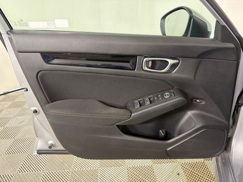 Used 2022 Honda Civic EX image 11