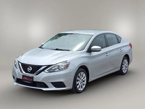 Used 2019 Nissan Sentra S FWD image 1