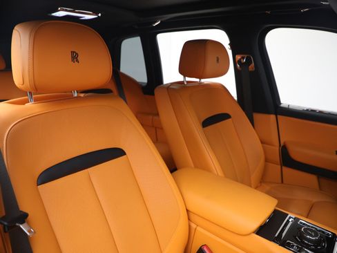 Certified 2026 Rolls-Royce Cullinan AWD/4WD image 22