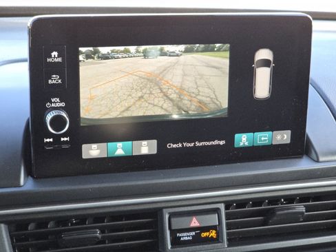 Certified 2023 Honda Pilot EX-L image 10