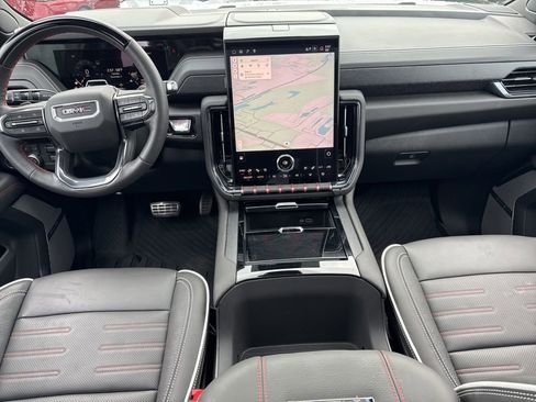 Used 2025 GMC Yukon AT4 Ultimate image 18