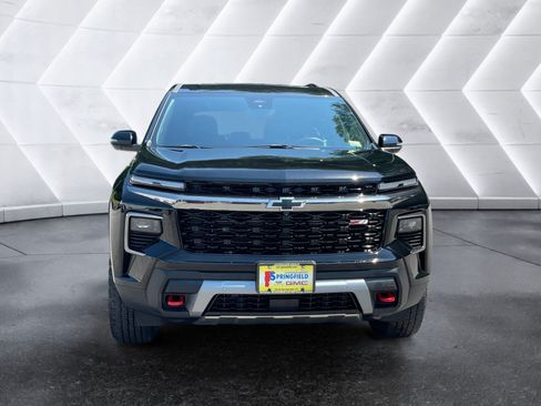 Used 2025 Chevrolet Traverse Z71 w/ Enhanced Driving Package AWD/4WD image 9