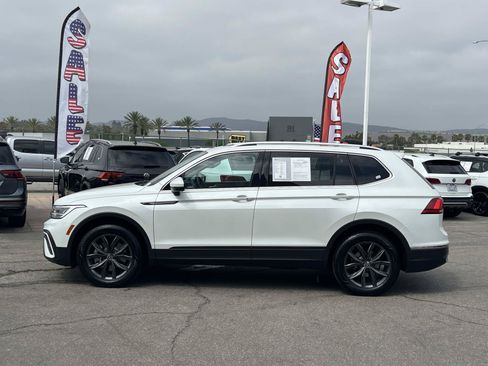 Certified 2023 Volkswagen Tiguan SE FWD image 2