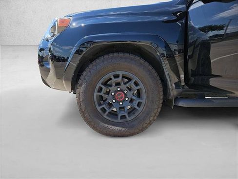 Used 2024 Toyota 4Runner SR5 Premium w/ Moonroof Package RWD image 23