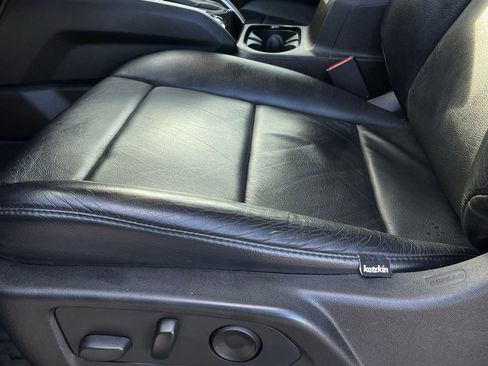 Used 2023 Chevrolet Colorado Trail Boss w/ Technology Package AWD/4WD image 23
