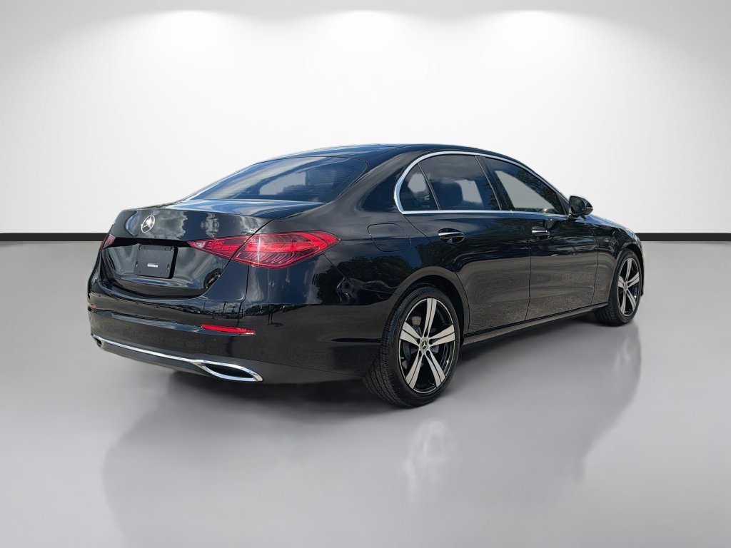 Used 2022 Mercedes-Benz C 300 Sedan image 3