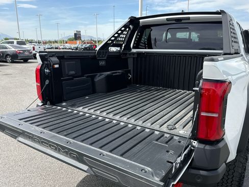 New 2026 Toyota Tacoma 4x4 Double Cab Hybrid w/ Tow Tech Package image 12