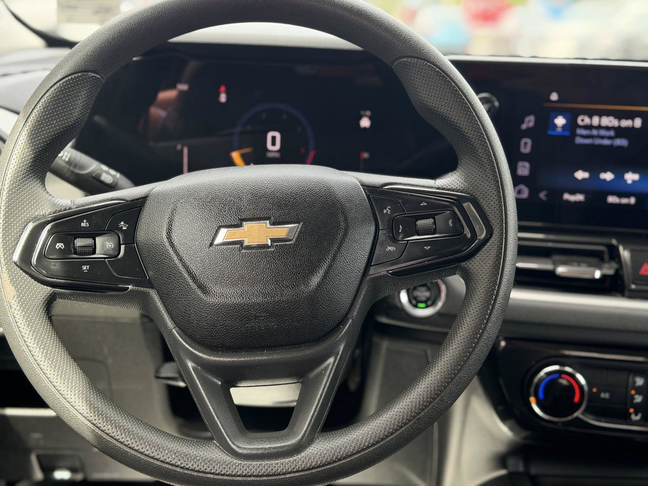 Used 2025 Chevrolet TrailBlazer LT AWD/4WD image 13