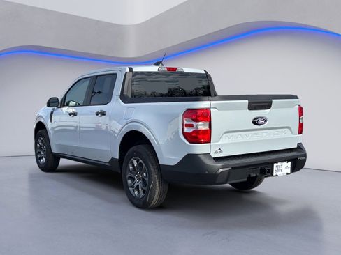 New 2026 Ford Maverick XLT w/ XLT Luxury Package FWD image 9