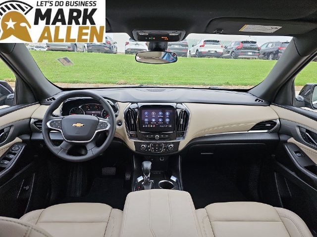 Used 2023 Chevrolet Traverse LT FWD image 19