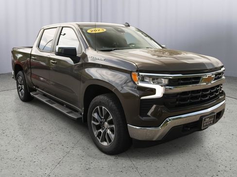 Used 2023 Chevrolet Silverado 1500 LT AWD/4WD image 1