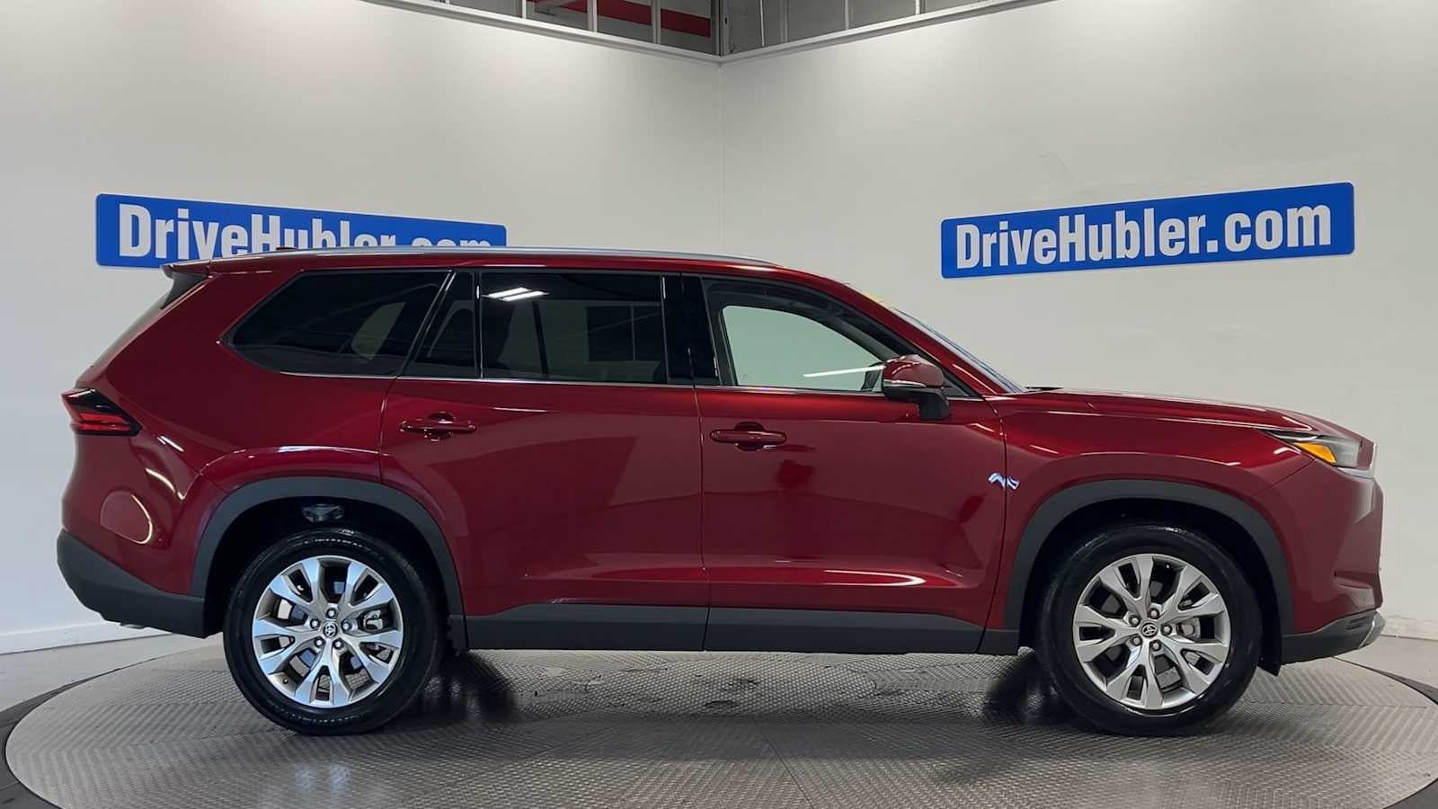 Used 2026 Toyota Grand Highlander AWD image 8