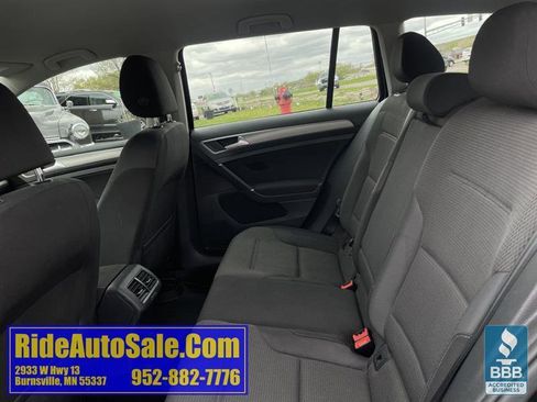 Used 2016 Volkswagen Golf S FWD image 12
