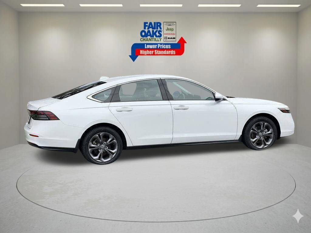 Used 2023 Honda Accord EX image 5