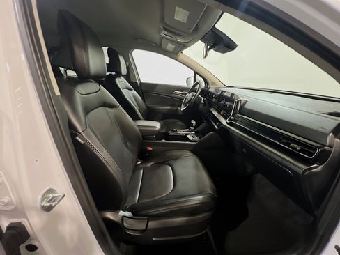 Used 2023 Kia Sportage EX FWD image 21