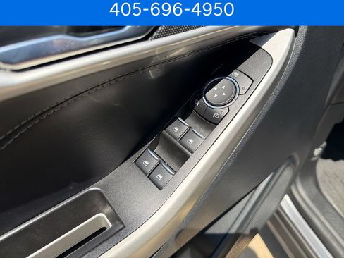 Used 2022 Ford Explorer XLT w/ Equipment Group 202A AWD/4WD image 14