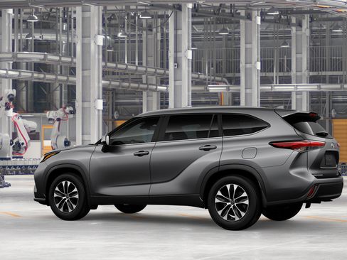 New 2026 Toyota Highlander XLE AWD/4WD image 5