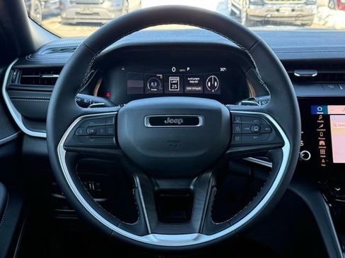 New 2026 Jeep Grand Cherokee Limited AWD/4WD image 24