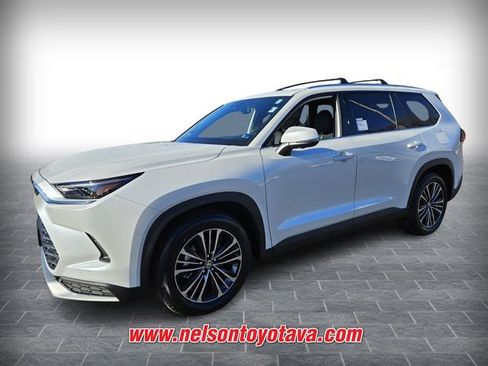 New 2026 Toyota Grand Highlander AWD Hybrid image 3