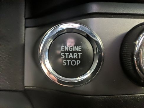 Used 2019 Toyota Tacoma TRD Sport image 26