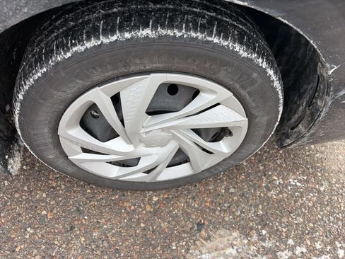 Used 2024 Subaru Impreza 2.0i image 9