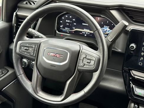 Used 2024 GMC Sierra 2500 AT4X image 14