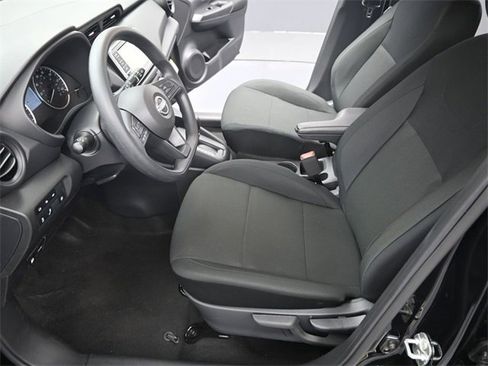 Used 2025 Nissan Kicks Play S image 13