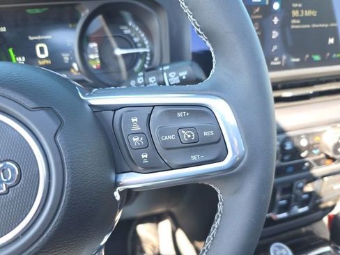 Used 2025 Jeep Wrangler Unlimited Sahara w/ Safety Group image 19